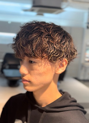 シャドウパーマ