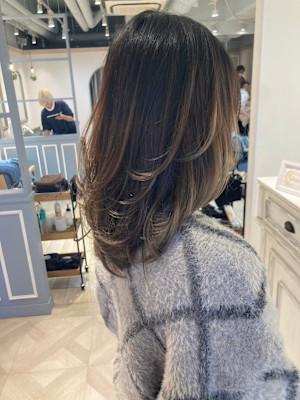 バレイヤージュ風レイヤーリップカラー簡単可愛い