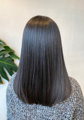 丸みシルエットロングヘア・ノンアルカリストレートパーマ