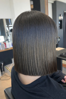 自然にまとまる縮毛矯正ボブ