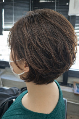 ふんわりレイヤーボブ×ゆるパーマ