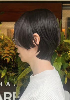 後頭部ふんわりショート