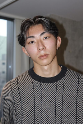 メンズホワイトハイライト