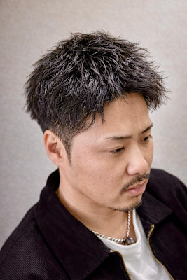 清潔感アップ大人のルーズツイスパ