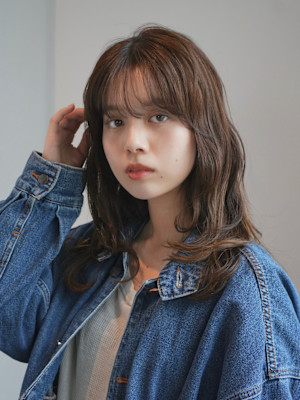  ミディアムレイヤー・ボブ/絶壁解消/２０代/３０代/長め 