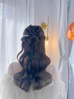 《あやね》ヘアセット／ハーフアップ／ウェーブ巻き