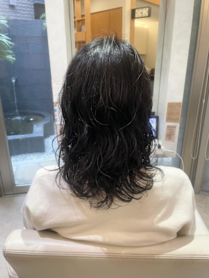 抜け感ウェーブパーマ