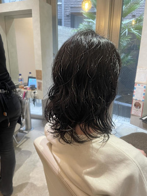 抜け感ウェーブパーマ