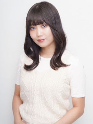 顔周りレイヤー 韓国風ゆる巻き 髪質改善カラー 暗髪 20代