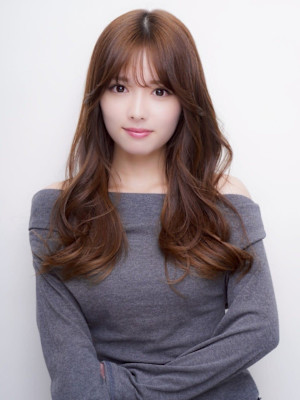 ミルクティーベージュ 顔周りレイヤー シースルーバング