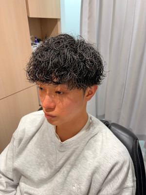 朝5分で決まる！波巻きパーマ×時短セットのメンズマッシュ