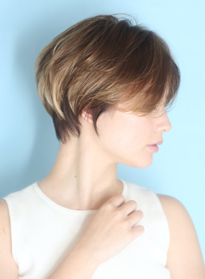 ショート・ボブ/丸顔/前髪あり/絶壁解消/30代/40代/