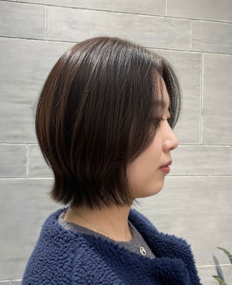 切りっぱなしボブ 小顔ミニボブ 艶ベージュ まとまるボブ
