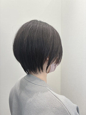 ショートボブ