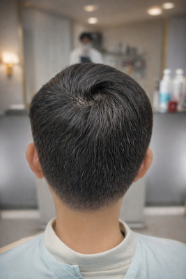 つむじを整えるナチュラルショート