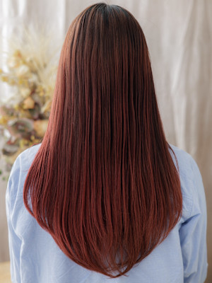 ツヤ感ワインレッドこなれエアストレート　モカブラウン