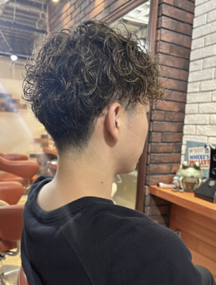 立体感際立つメンズパーマ【173スタイル】
