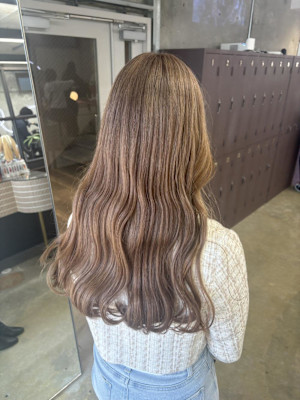 ベージュカラー