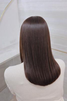 《あやね》アッシュブラウン／ブリーチなしワンカラー