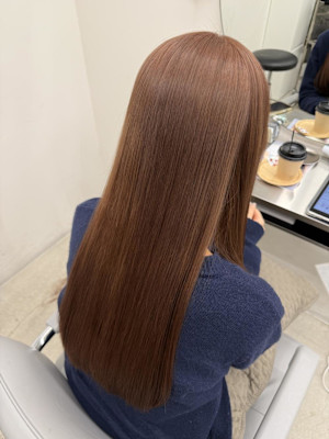 ピンクベージュカラー