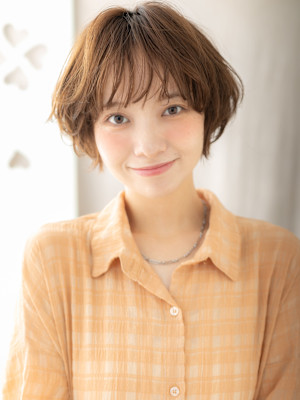 ミルクブラウンブリーチなしくせ毛風マッシュパーマ20代30代