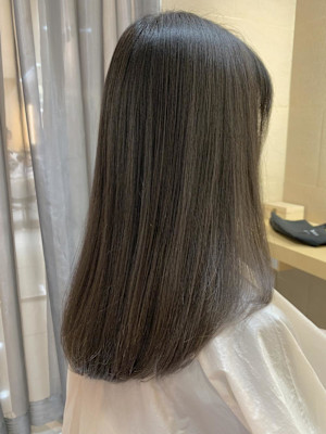 ストレートでここまで綺麗に見える＊圧倒的美髪【高上】