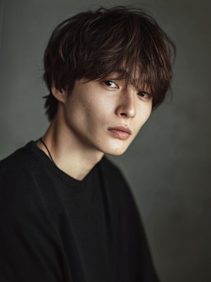 ニュアンスパーマ マッシュヘア 韓国ヘア ツーブロック 