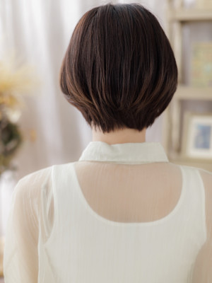 ナチュラルヘルシースタイル前髪なしショートシャギーショートb