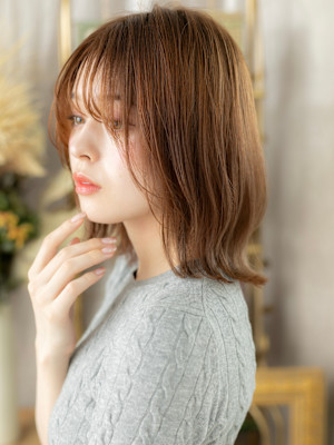 大人ガーリーローズブラウンハッシュカット　くびれミディアムb