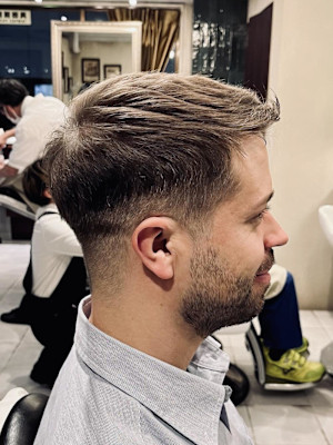 【30代 男性】リアルロンドンビジネスショート