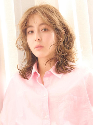 無造作カールミディアム