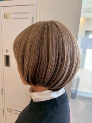 白髪を活かすヘアカラー