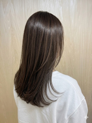 内部補修の髪質改善でツヤツヤ復活ロング