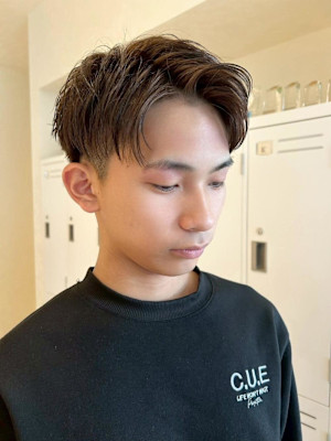 【メンズ】センターパート