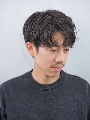 シャドウパーマ/センターパート〈理容室〉