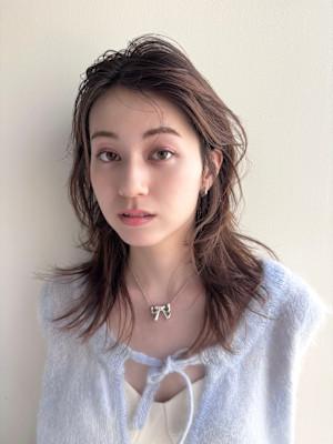 透け感ベージュ×ラフレイヤー