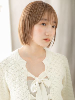 透明感モカブラウン小顔シャギーカットレイヤーボブ10代20代