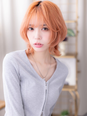 ハッシュカットコーラルピンク小顔シャギーウルフ　レイヤーボブ