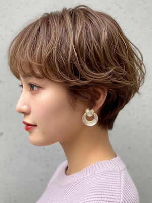 おしゃれな大人のグラデーションボブ×ハイライト 白髪ぼかし