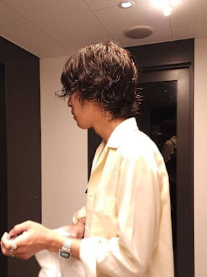 ニュアンスパーマのミディアムレイヤー