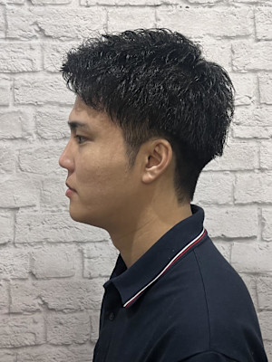 ツーブロスパイキーショート