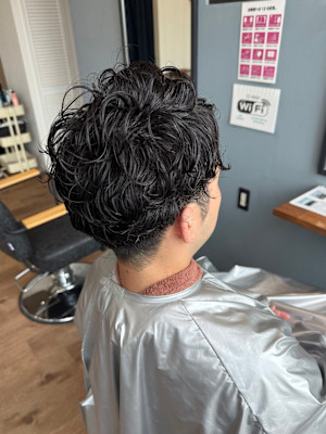 お手軽スタイル。無造作パーマ