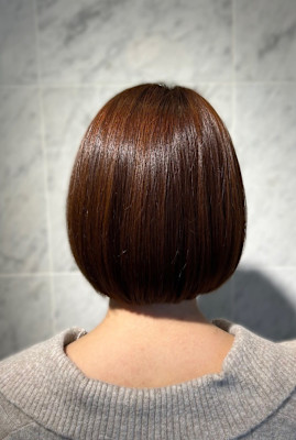 暖色系オレンジブラウン×丸みボブ