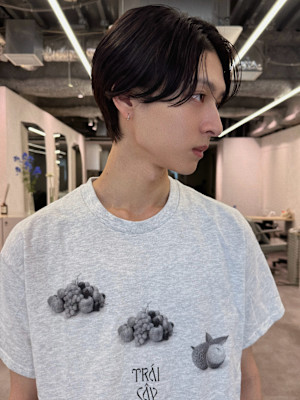 刈り上げなしナチュラルセンターパートショート