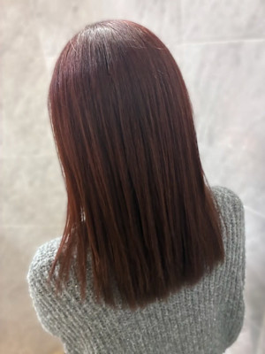 美髪見せ暖色ストレート