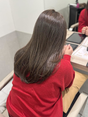 アッシュベージュレイヤーカット