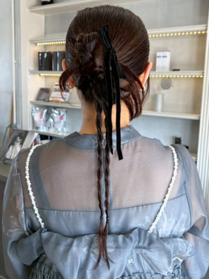 ヘアアレンジ 結婚式 お呼ばれへア ヘアセット 三つ編み