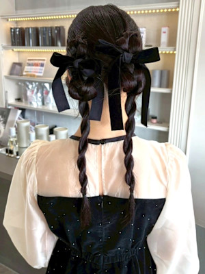 三つ編み ツインテール 編み込み ヘアアレンジ ヘアセット