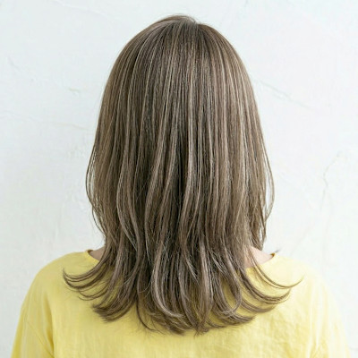 30代に◎白髪ぼかし＆透明感シークレットハイライトミディ