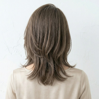 【小顔ひし形】大人ミディアムレイヤー×グレージュ